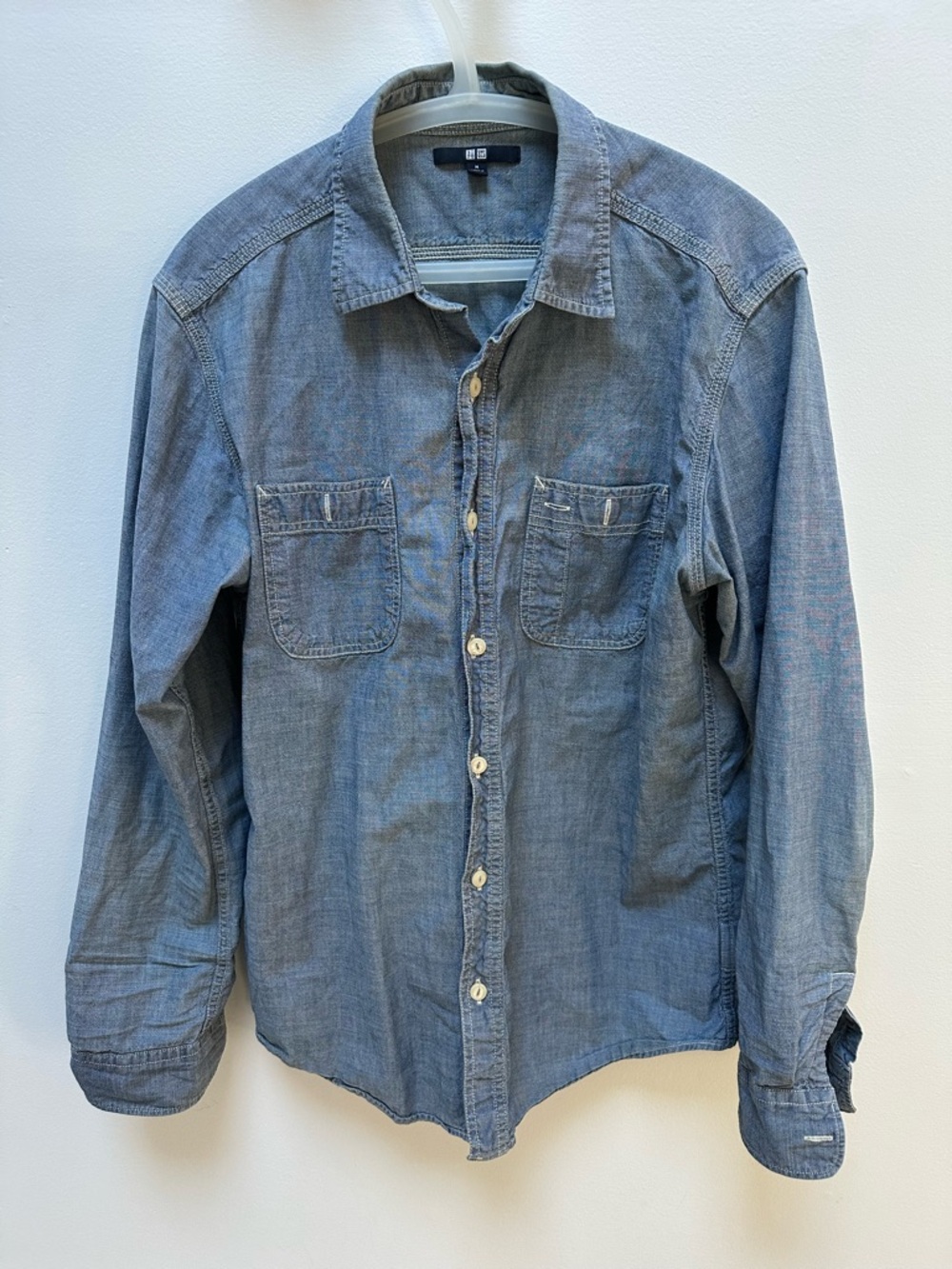 Uniqlo Men's Chambray Button-Down Shirt - Light Blue